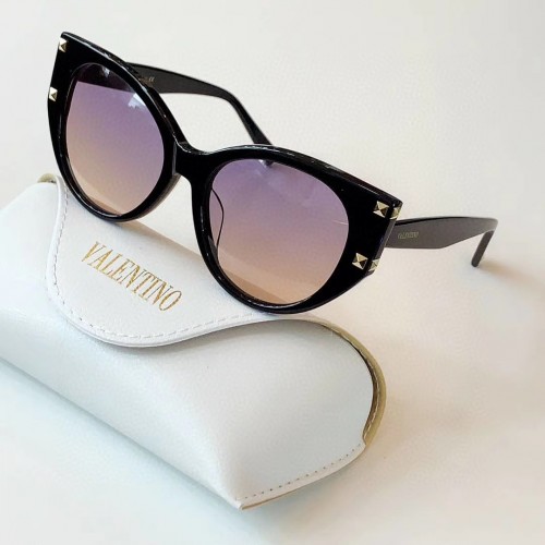 Valentino Rockstud VA4068 Sunglasses